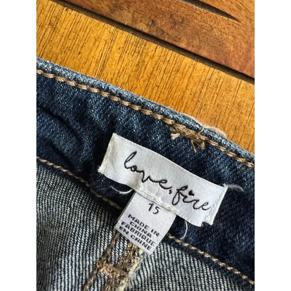 NWT Love Fire Crop Kick Flare Jeans Size 15 Dark Wash Distressed - Picture 6 of 10